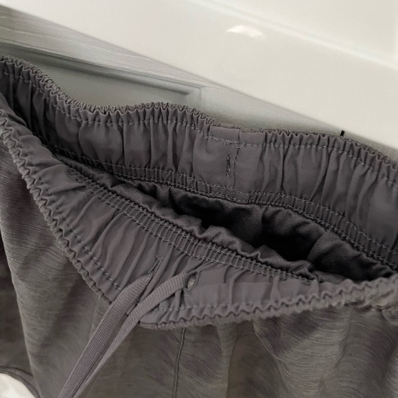 Women's Nike Tempo Running Shorts - Picture 6 of 6